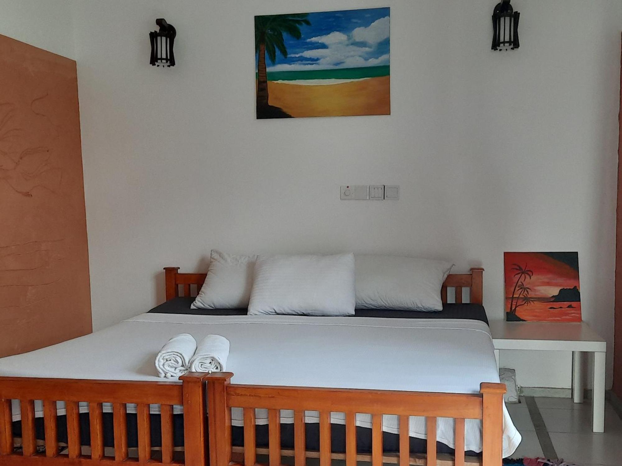 La-Vira Beach Villa 히카두와 객실 사진