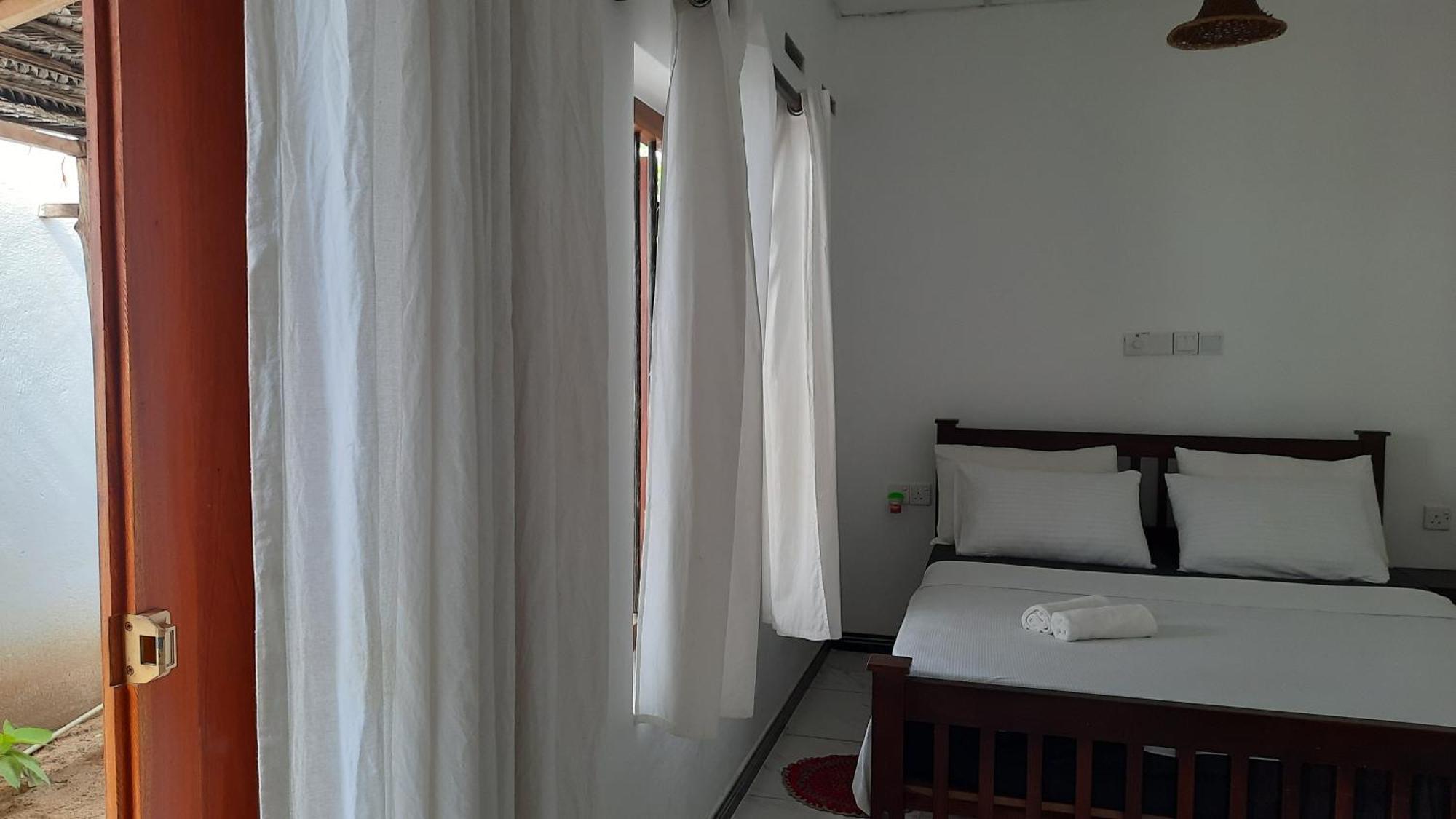 La-Vira Beach Villa 히카두와 객실 사진
